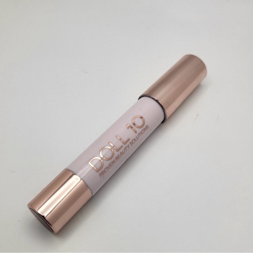 Doll 10 Lip Crayon Shade: I Can (Set of 2) - Picture 6 of 10